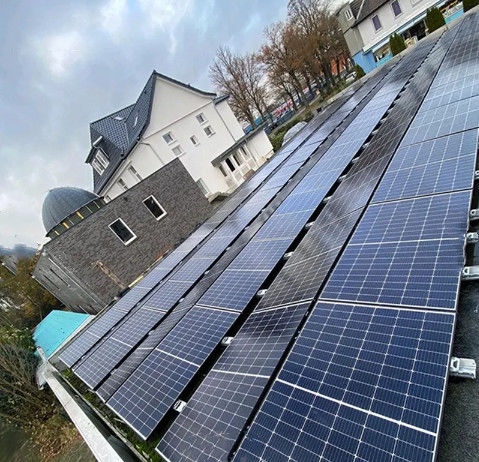 Высокая эффективность 450W 500W 550W Солнечная панель Монокристаллические солнечные панели Полуэлементные солнечные панели Комплект для домов